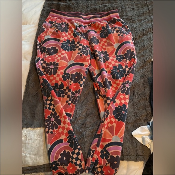 Marine Layer Pants - Marine Layer Pink Multi Floral Track Joggers XL women’s Amelia